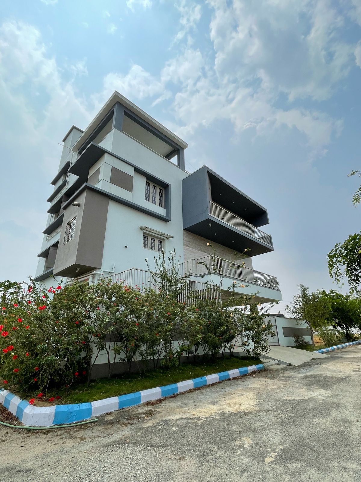 Plot For Sale in Oraiyan Silver Wood