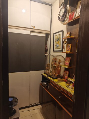 Furnished Amenities in 4 BHK Apartment at BPTP Park Grandeura, Sector 82 – for Sale