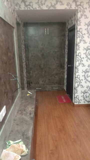 Furnished Amenities in 3 BHK Builder Floor at Faizabad Road – for Rent