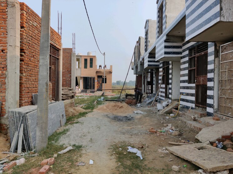 Exterior View, krishna-vatika-society 2 Bedroom 90 Sq.Yd. Villa In Sector 4 Greater Noida Greater Noida 9129129