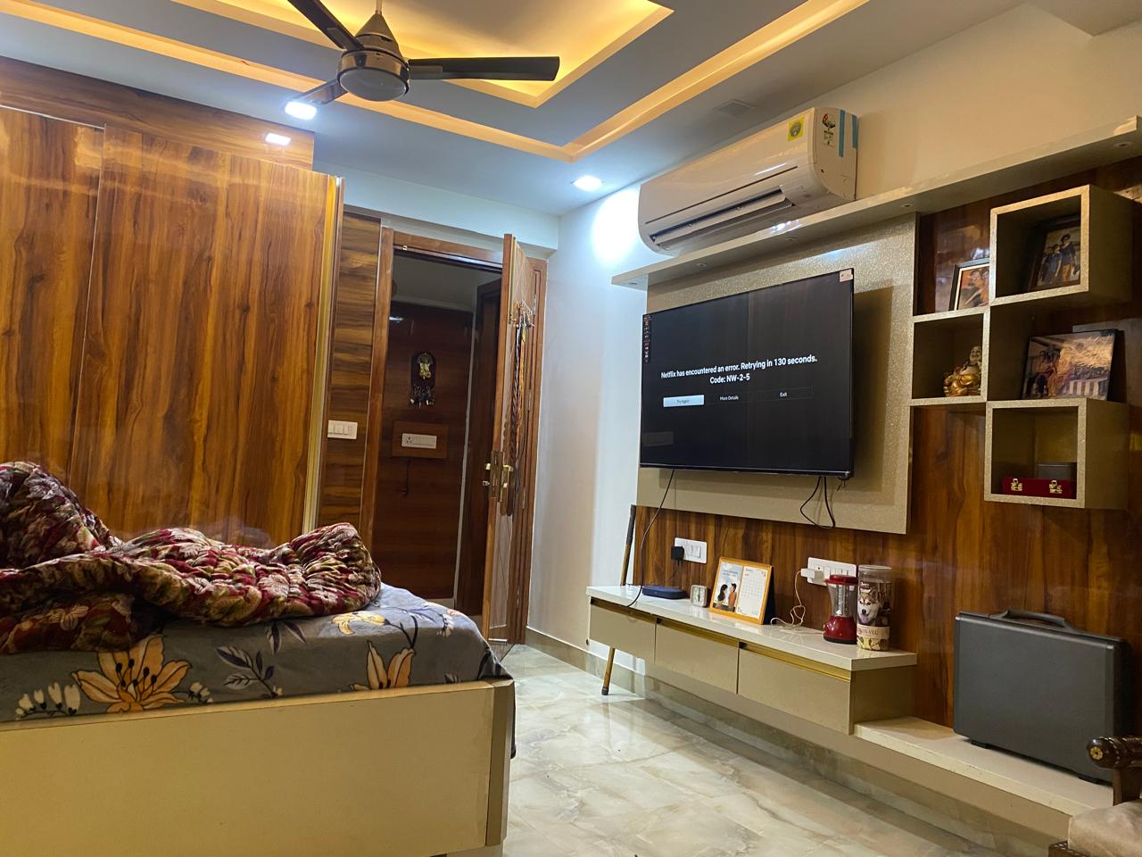 3 BHK + Pooja Room Apartment For Sale in Vivek Vihar Sector 82