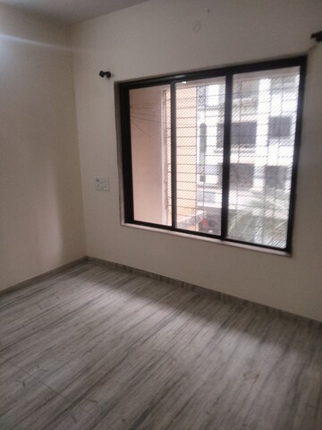 Room in 2 BHK Apartment at Sankalp CHS Malad East, Malad East – for Rent