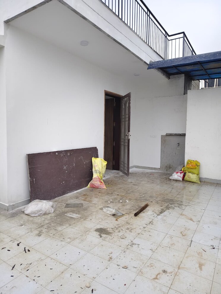 Exterior View, vasant kunj 3 Bedroom 1200 Sq.Ft. Apartment In Vasant Kunj Delhi 9129170