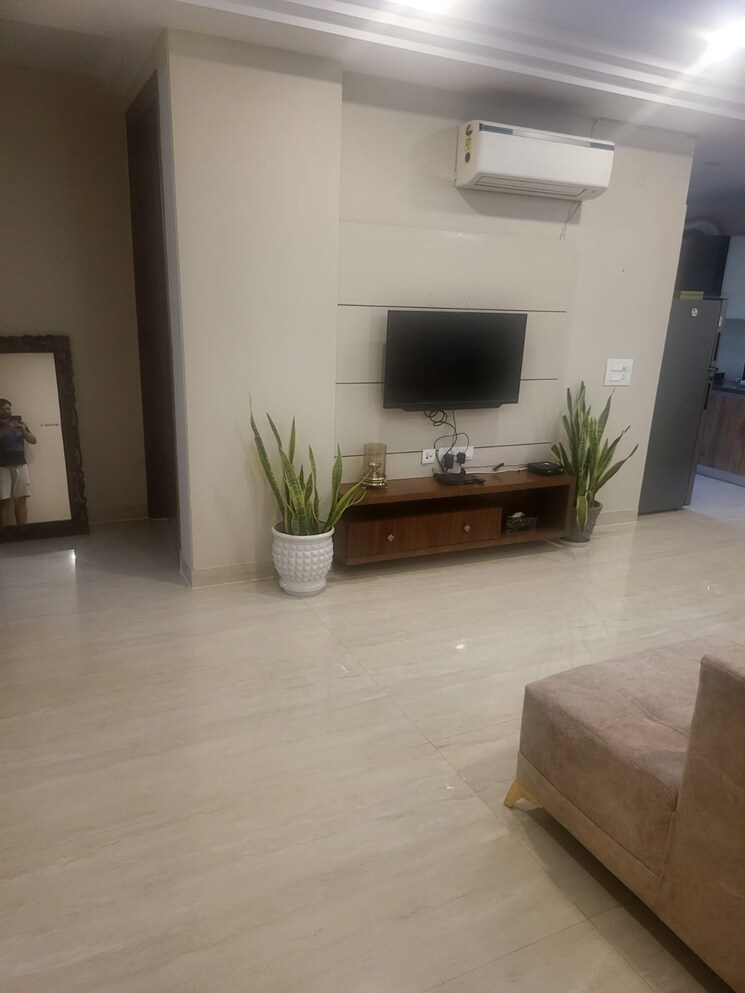  Parking, sector 40 2 Bedroom 1409 Sq.Ft. Builder Floor In Sector 40 Gurgaon 9129179