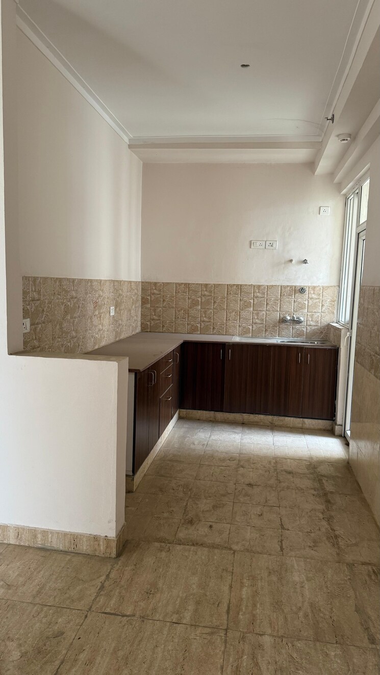 Kitchen, amrapali-golf-homes 3 Bedroom 1425 Sq.Ft. Apartment In Sector 4 Greater Noida Greater Noida 9129193