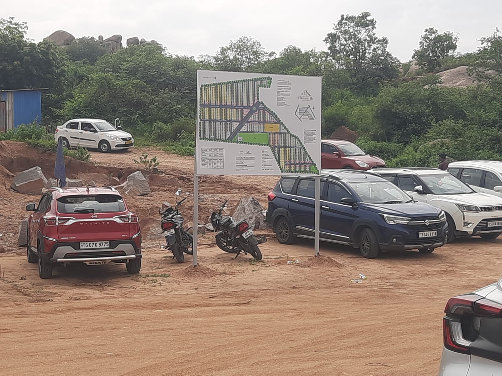 Plot For Sale in Bhuvana Hills Residential