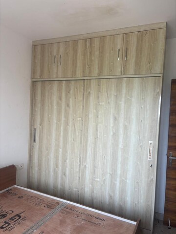 Furnished Amenities in 2 BHK Apartment at Imperia Prideville, Sector 25 Yamuna Expressway – for Rent