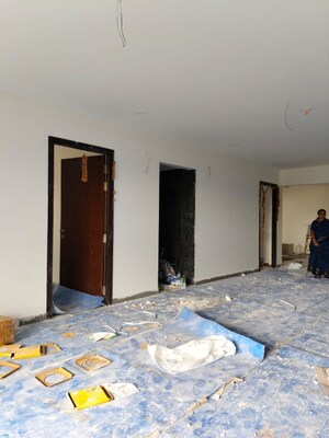 Room in 4 BHK Apartment at DSR The Classe, Narsingi – for Sale