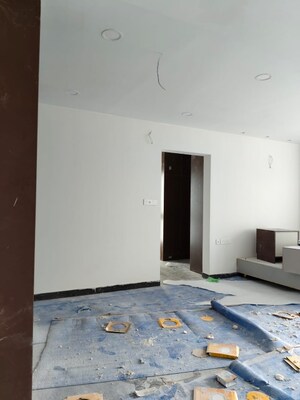 Room in 4 BHK Apartment at DSR The Classe, Narsingi – for Sale