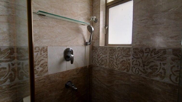 Bathroom, worli Pg For Girls In Worli 9129214