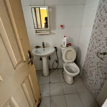 Bathroom in 2 BHK Apartment at Supertech Cape Town, Sector 74 – for Rent