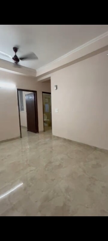 2 BHK Apartment For Rent in Amrapali Golf Homes, Sector 4 Greater Noida