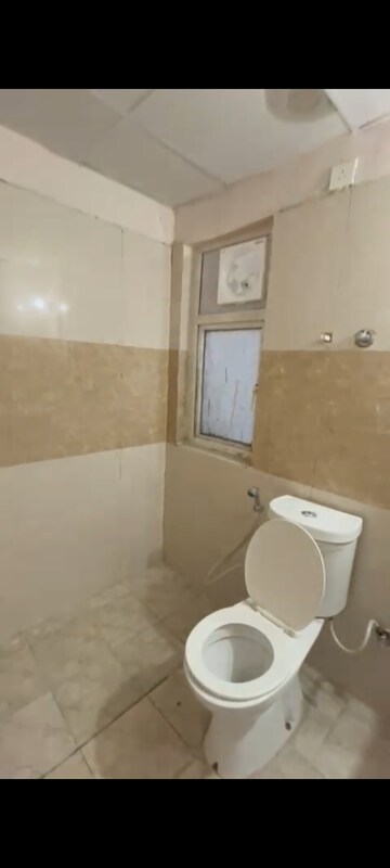 Bathroom in 2 BHK Apartment at Amrapali Golf Homes, Sector 4 Greater Noida – for Rent