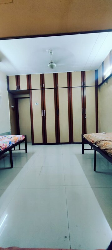 Pg For Rent in Mahim West