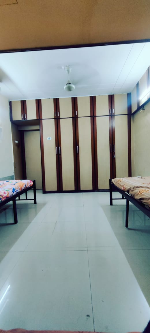 Pg For Rent in Mahim Apartment 