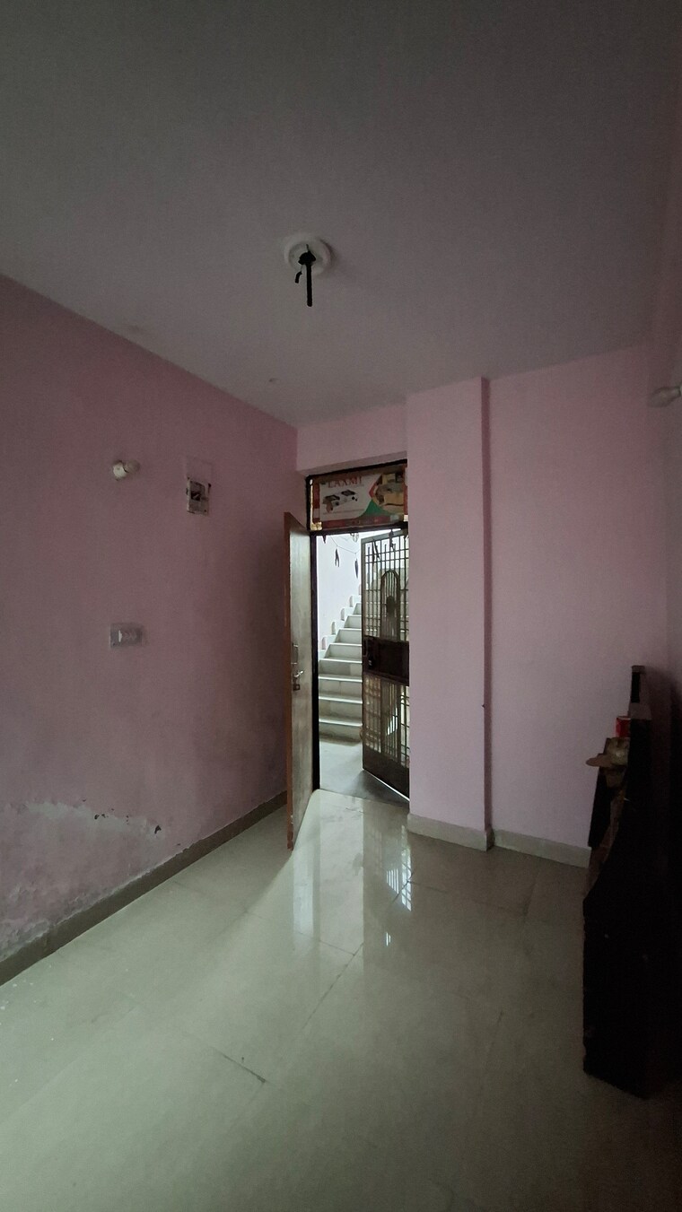 Kitchen, sector 10 greater noida 1.5 Bedroom 30 Sq.Mt. Apartment In Sector 10 Greater Noida Greater Noida 9129260