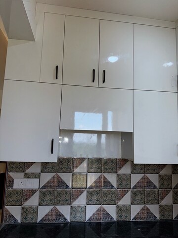 Furnished Amenities in 2 BHK Apartment at MRG Bazaar 93, Sector 93 – for Rent
