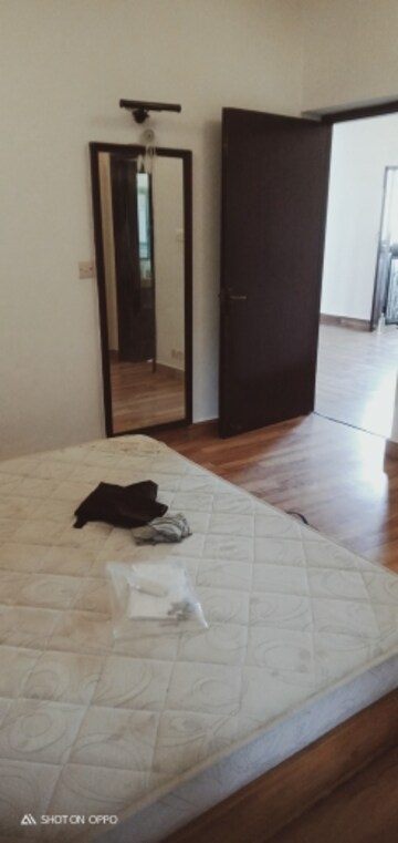 Room in 3 BHK Apartment at DDA Rosewood Apartments, Vasant Kunj – for Rent