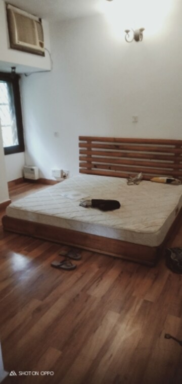 Furnished Amenities in 3 BHK Apartment at DDA Rosewood Apartments, Vasant Kunj – for Rent