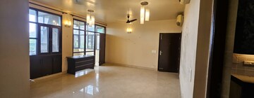 Room in 3 BHK Apartment at Sector 6 Dwarka – for Rent