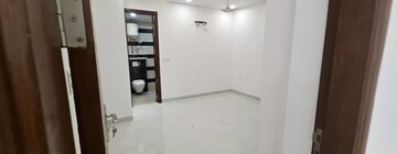 Room in 3 BHK Apartment at Sector 5 Dwarka – for Rent
