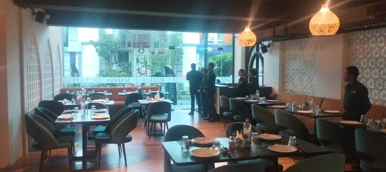 Showroom For Sale in Cunningham Road