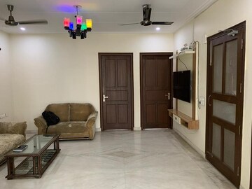 Living Room in 2 BHK Builder Floor at Sector 40 – for Rent