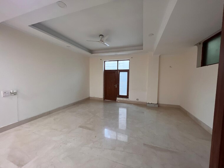 Room, green park 4 Bedroom 500 Sq.Mt. Apartment In Green Park Delhi 9129312