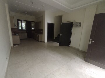Room in 4 BHK Villa at Panchsheel Villas, Sector 16 Greater Noida – for Sale