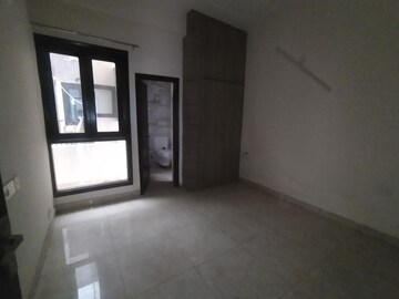 Room in 4 BHK Villa at Panchsheel Villas, Sector 16 Greater Noida – for Sale