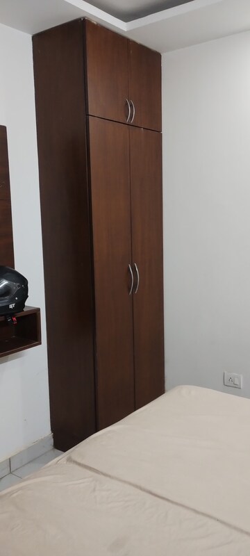 1 RK Builder Floor For Rent in DLF City Phase V, Dlf Phase V