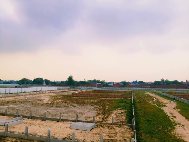 undefined, pathauli village  100 Sq.Yd. Plot In Pathauli Village Agra 9129374