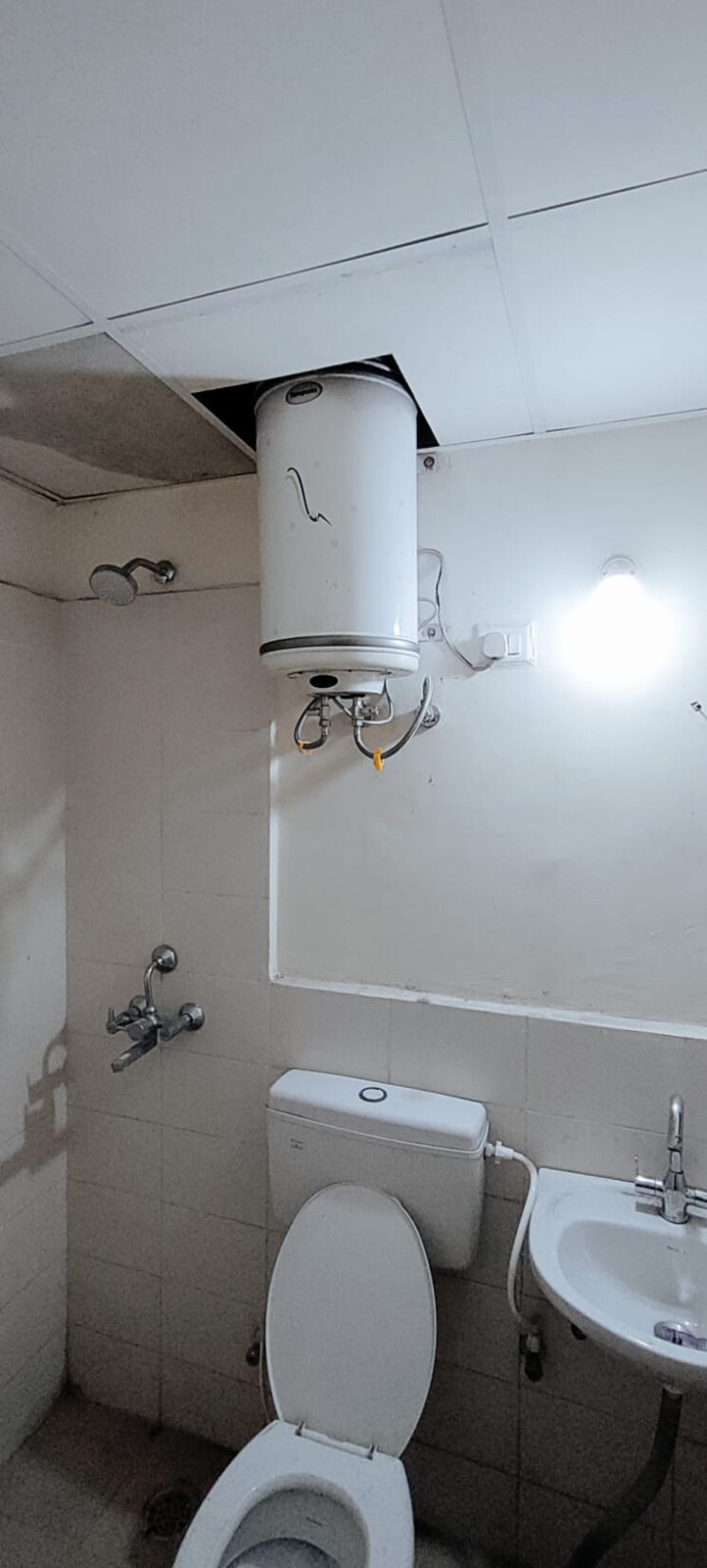 Bathroom, conscient-habitat-78 3 Bedroom 845 Sq.Ft. Apartment In Sector 78 Faridabad 9129362