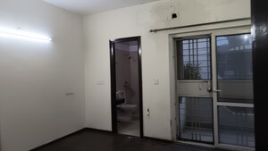 Room in 2 BHK Apartment at BPTP Park Grandeura, Sector 82 – for Sale