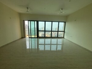 Room in 2 BHK Apartment at Ladiwala Bhavan, Kandivali West – for Sale
