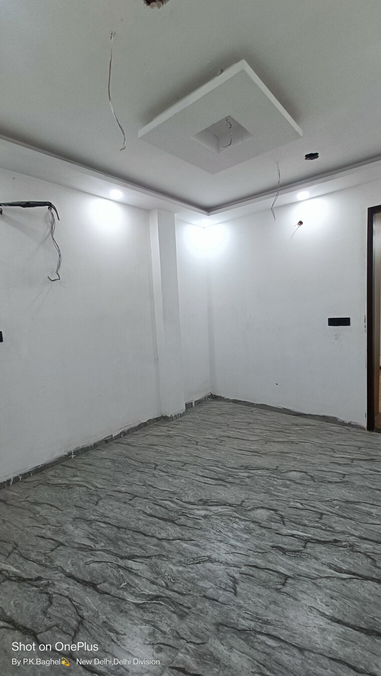 Room, govindpuri 3 Bedroom 950 Sq.Ft. Builder Floor In Govindpuri Delhi 9129404