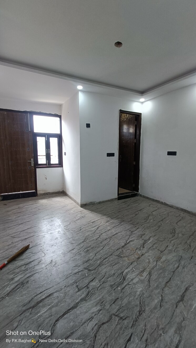 Room, govindpuri 3 Bedroom 950 Sq.Ft. Builder Floor In Govindpuri Delhi 9129404