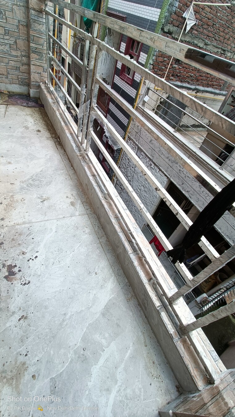 Balcony, govindpuri 3 Bedroom 950 Sq.Ft. Builder Floor In Govindpuri Delhi 9129404