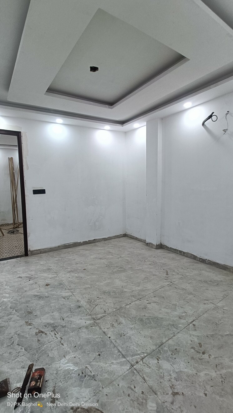 Room, govindpuri 3 Bedroom 950 Sq.Ft. Builder Floor In Govindpuri Delhi 9129404