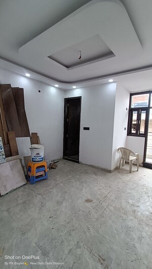 Master Bedroom in 3 BHK Builder Floor at Govindpuri – for Sale