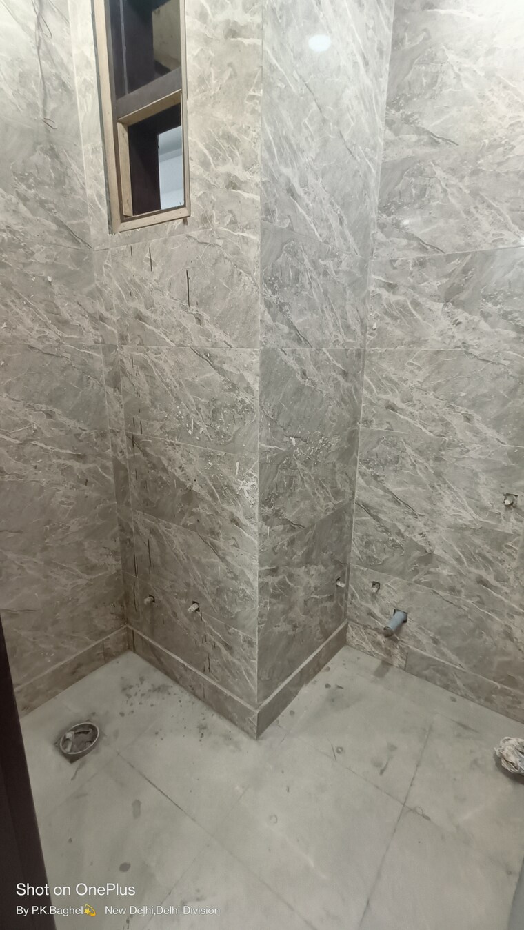 Bathroom, govindpuri 3 Bedroom 950 Sq.Ft. Builder Floor In Govindpuri Delhi 9129404