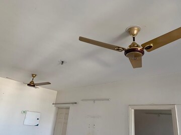 Furnished Amenities in 3.5 BHK Apartment at BPTP Park Elite Premium, Sector 84 – for Rent