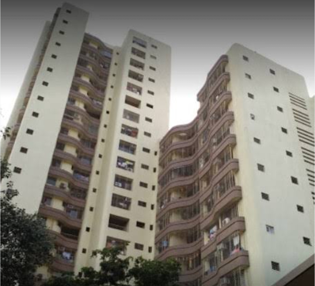 2 BHK + Extra Room Apartment For Rent in Rustomjee Riviera