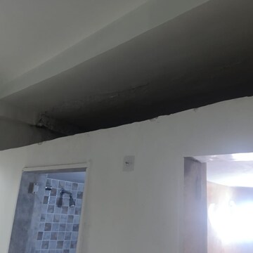 Room in 2.5 BHK Villa at Unnat Nagar CHS, Goregaon West – for Rent