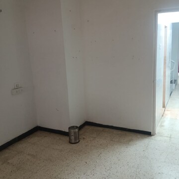 Room in 2.5 BHK Villa at Unnat Nagar CHS, Goregaon West – for Rent