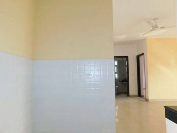 Room in 3 BHK Builder Floor at BPTP Park 81, Sector 81 – for Rent