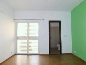 Room in 3 BHK Builder Floor at BPTP Park 81, Sector 81 – for Rent