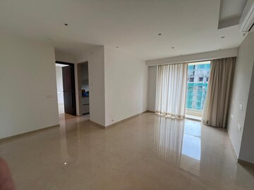 Room in 2 BHK Apartment at Hiranandani Highland, Powai – for Rent