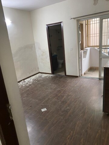 Room in 3 BHK Builder Floor at BPTP Park 81, Sector 81 – for Rent