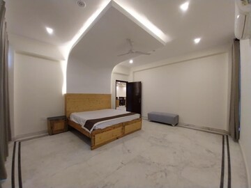 Room in 4 BHK Independent House at Sector 108 – for Rent